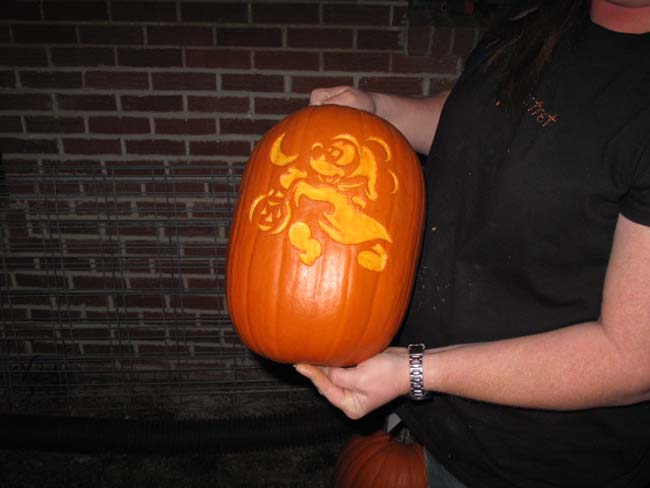 micky carving